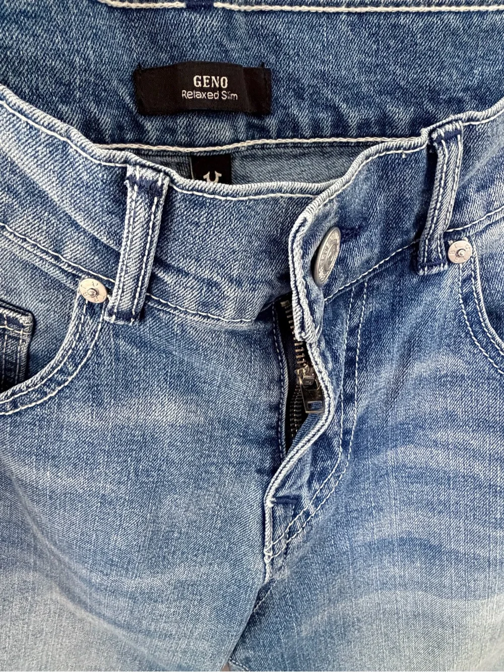 True Religion Men's GENO Relaxed Slim Fit Jeans Light Blue